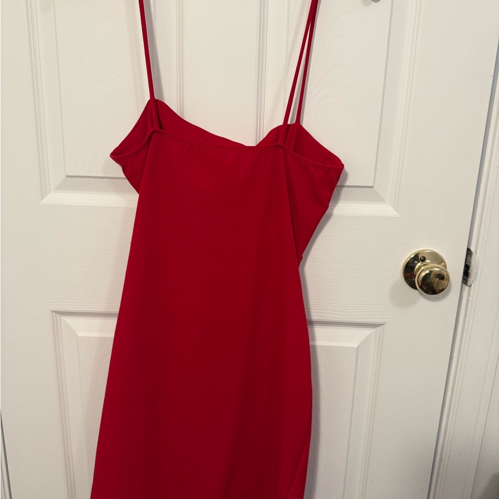 Red Mini - Picture 2 of 3